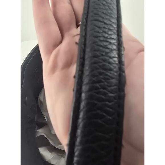 Kate Spade New York Black Leather Shoulder Bag Tassel Zip Hobo - Picture 6 of 9